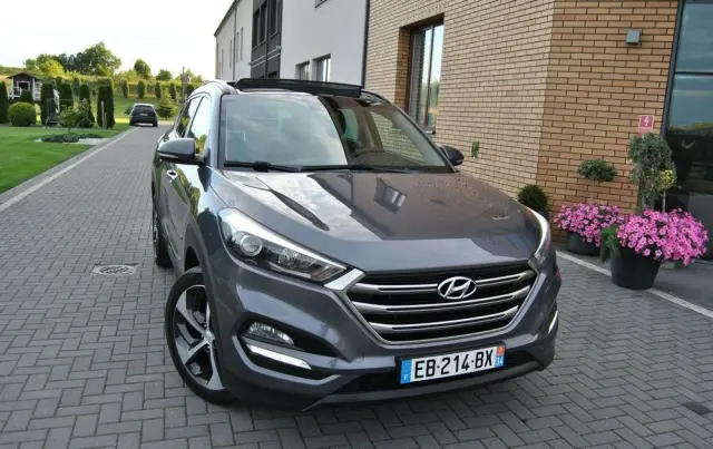 HYUNDAI Tucson 