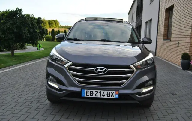 HYUNDAI Tucson 