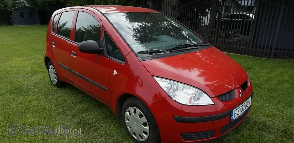 MITSUBISHI Colt 