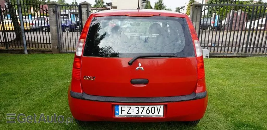 MITSUBISHI Colt 