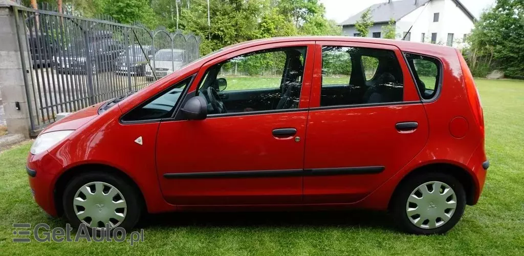MITSUBISHI Colt 