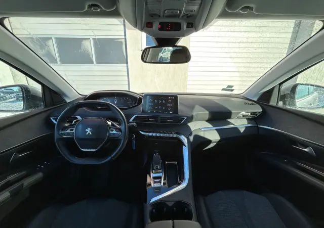 PEUGEOT 3008 1.5 BlueHDi Allure S&S EAT8