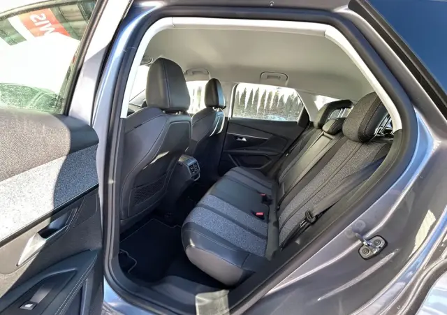 PEUGEOT 3008 1.5 BlueHDi Allure S&S EAT8