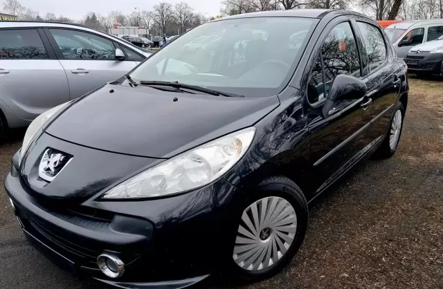 PEUGEOT 207 