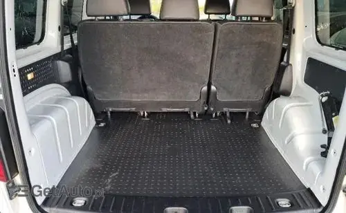 VOLKSWAGEN Caddy California 