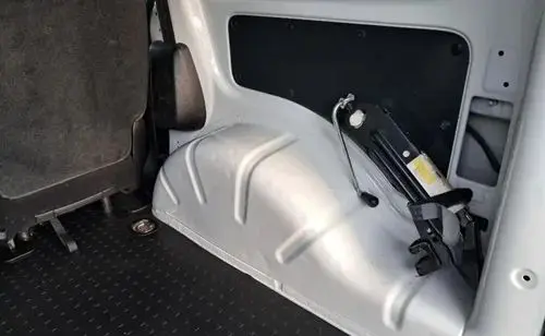 VOLKSWAGEN Caddy California 