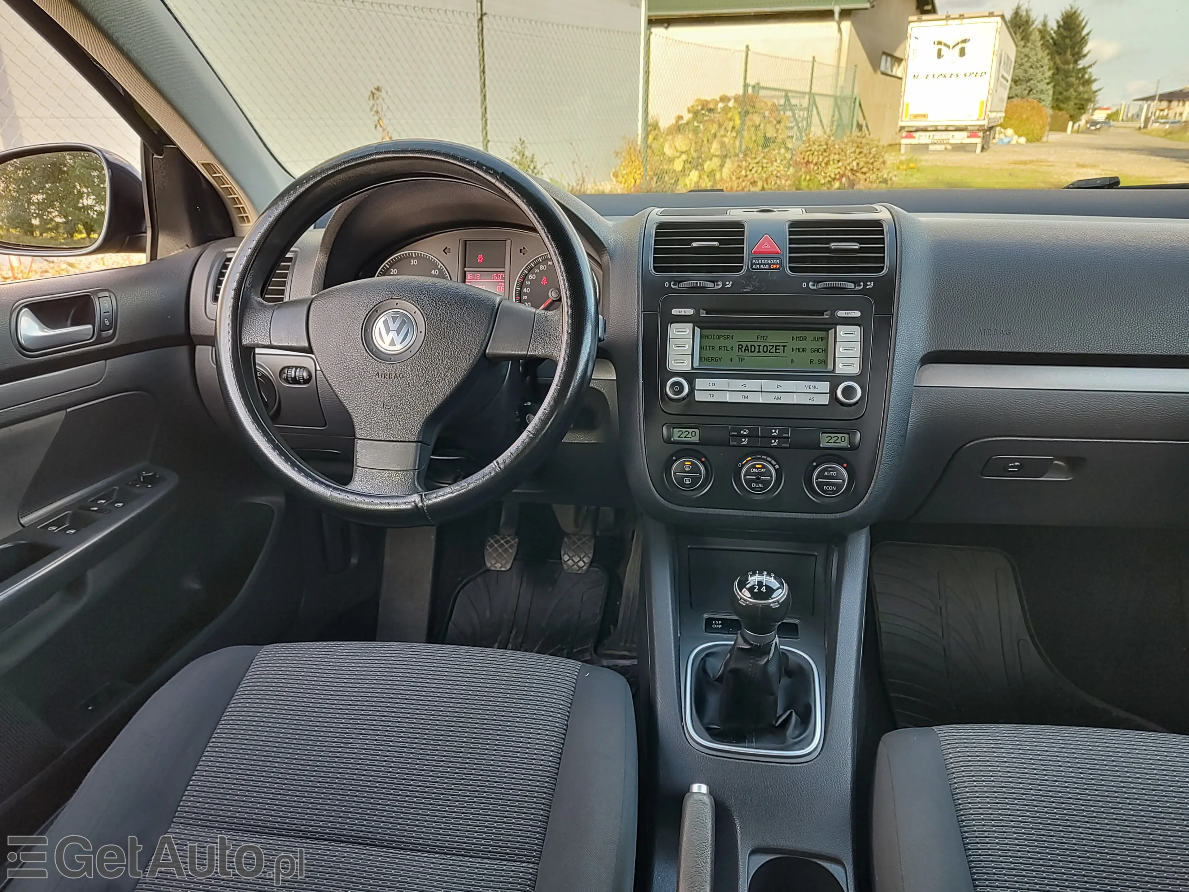 VOLKSWAGEN Jetta Sportline