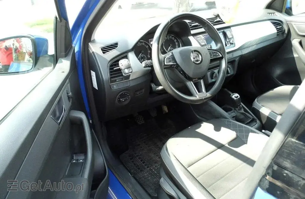 SKODA Fabia 