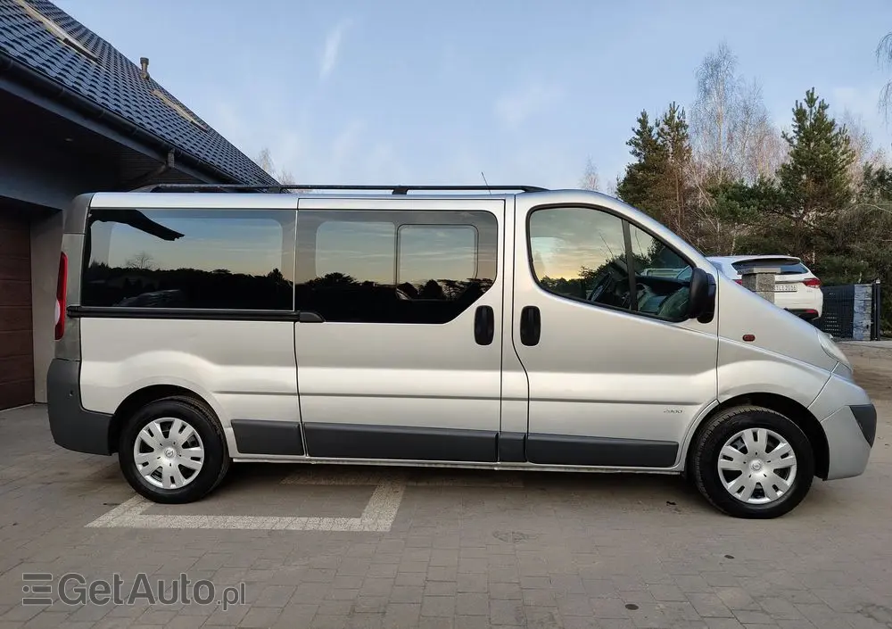 OPEL Vivaro L2H1 2.9t