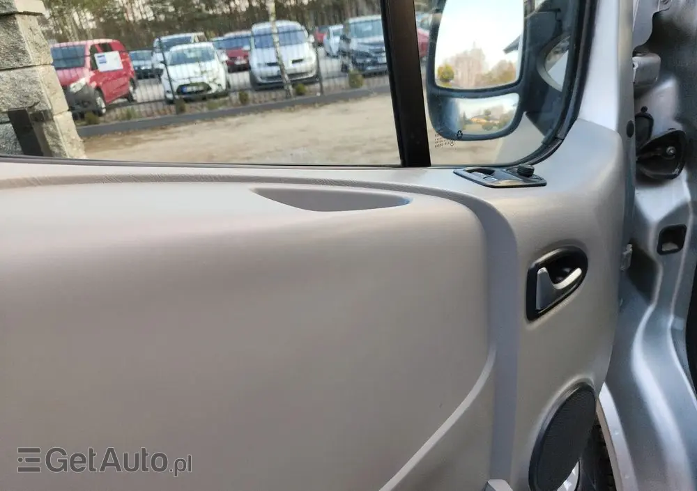 OPEL Vivaro L2H1 2.9t