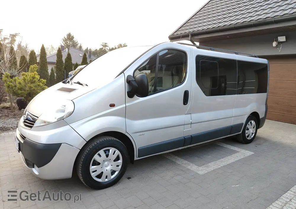 OPEL Vivaro L2H1 2.9t