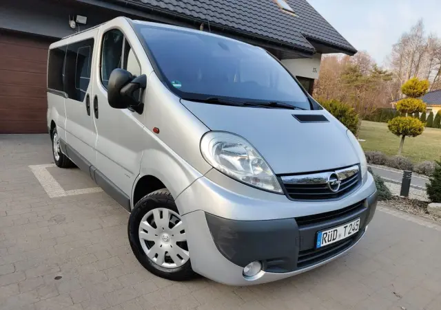 OPEL Vivaro L2H1 2.9t