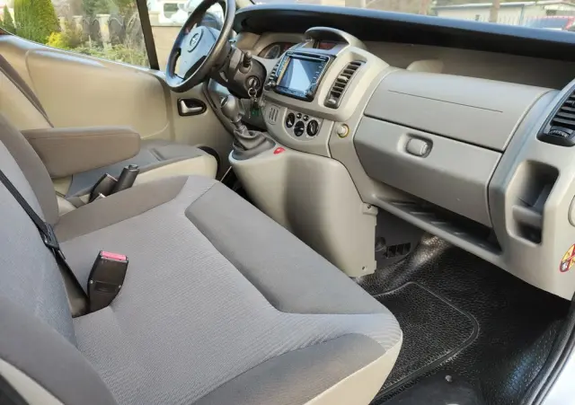 OPEL Vivaro L2H1 2.9t