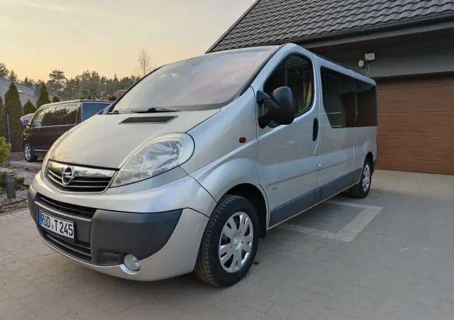 OPEL Vivaro L2H1 2.9t