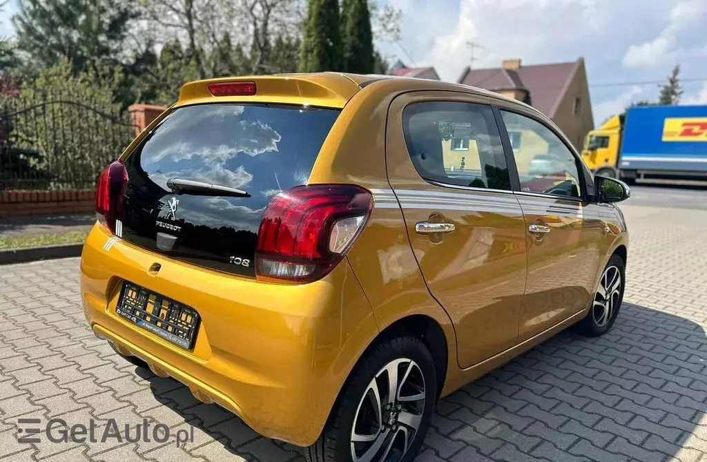 PEUGEOT 108 