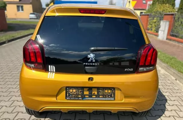 PEUGEOT 108 