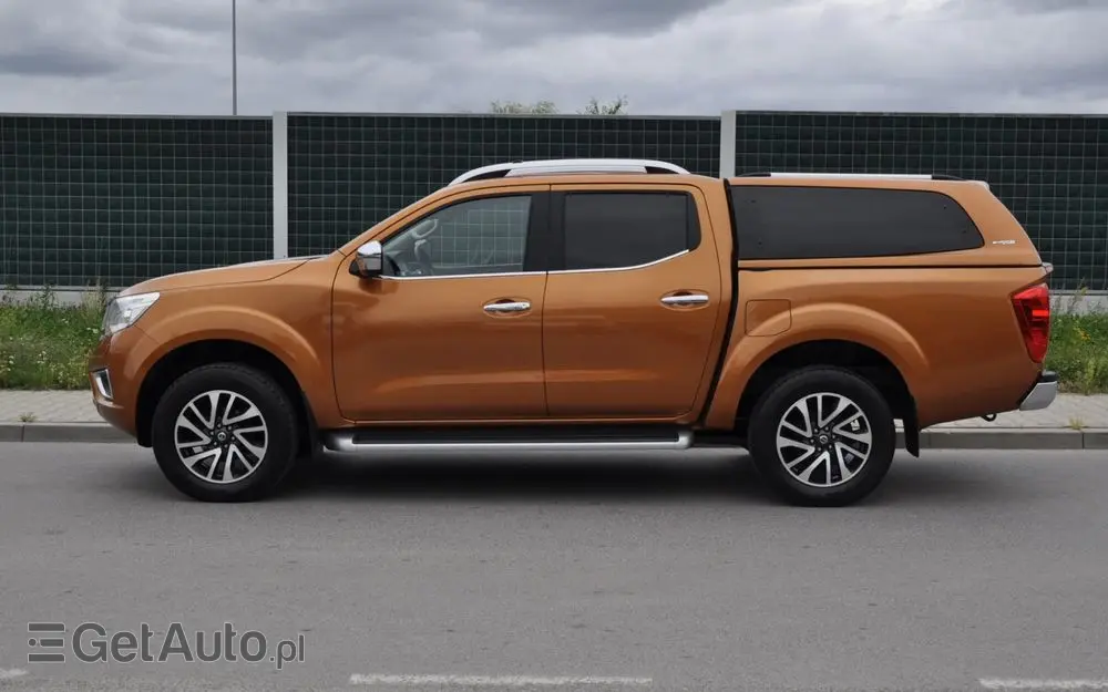 NISSAN Navara 