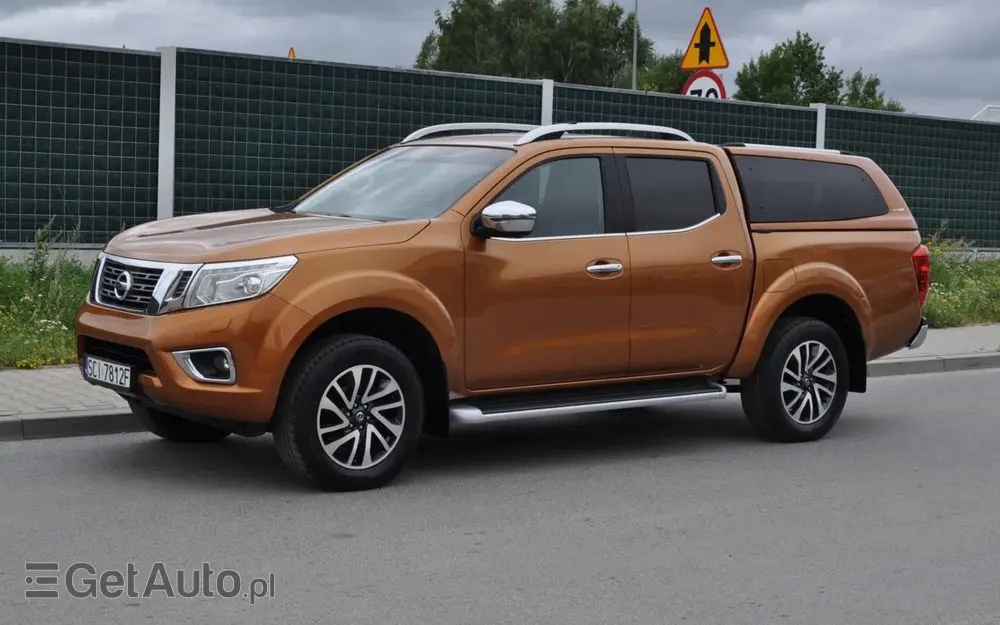 NISSAN Navara 