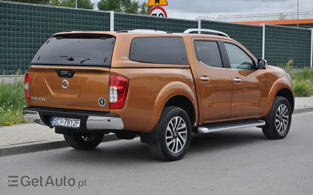 NISSAN Navara 