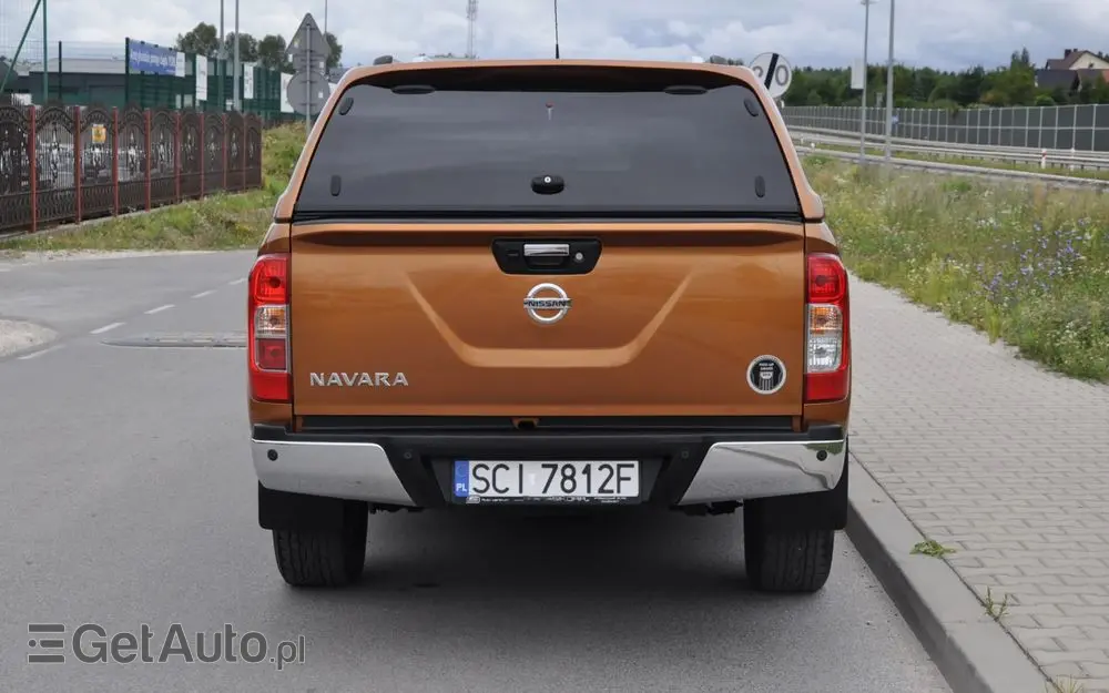 NISSAN Navara 