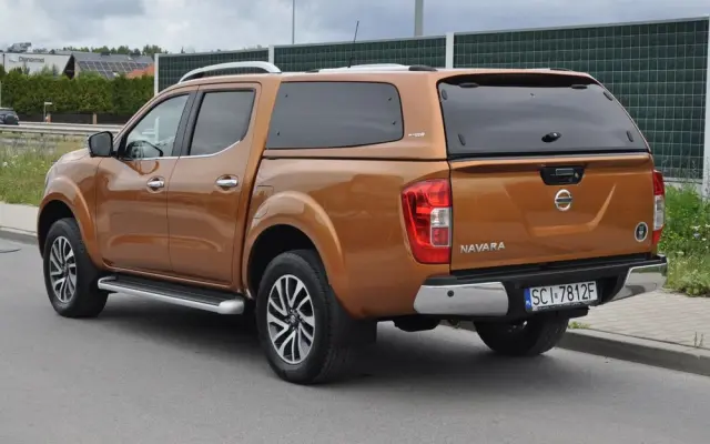 NISSAN Navara 