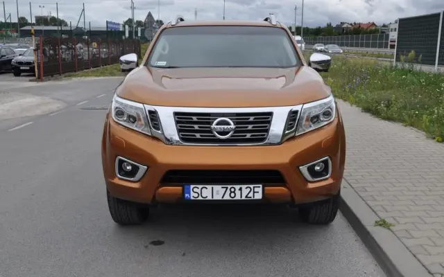 NISSAN Navara 