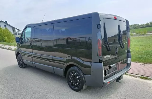 RENAULT Trafic 