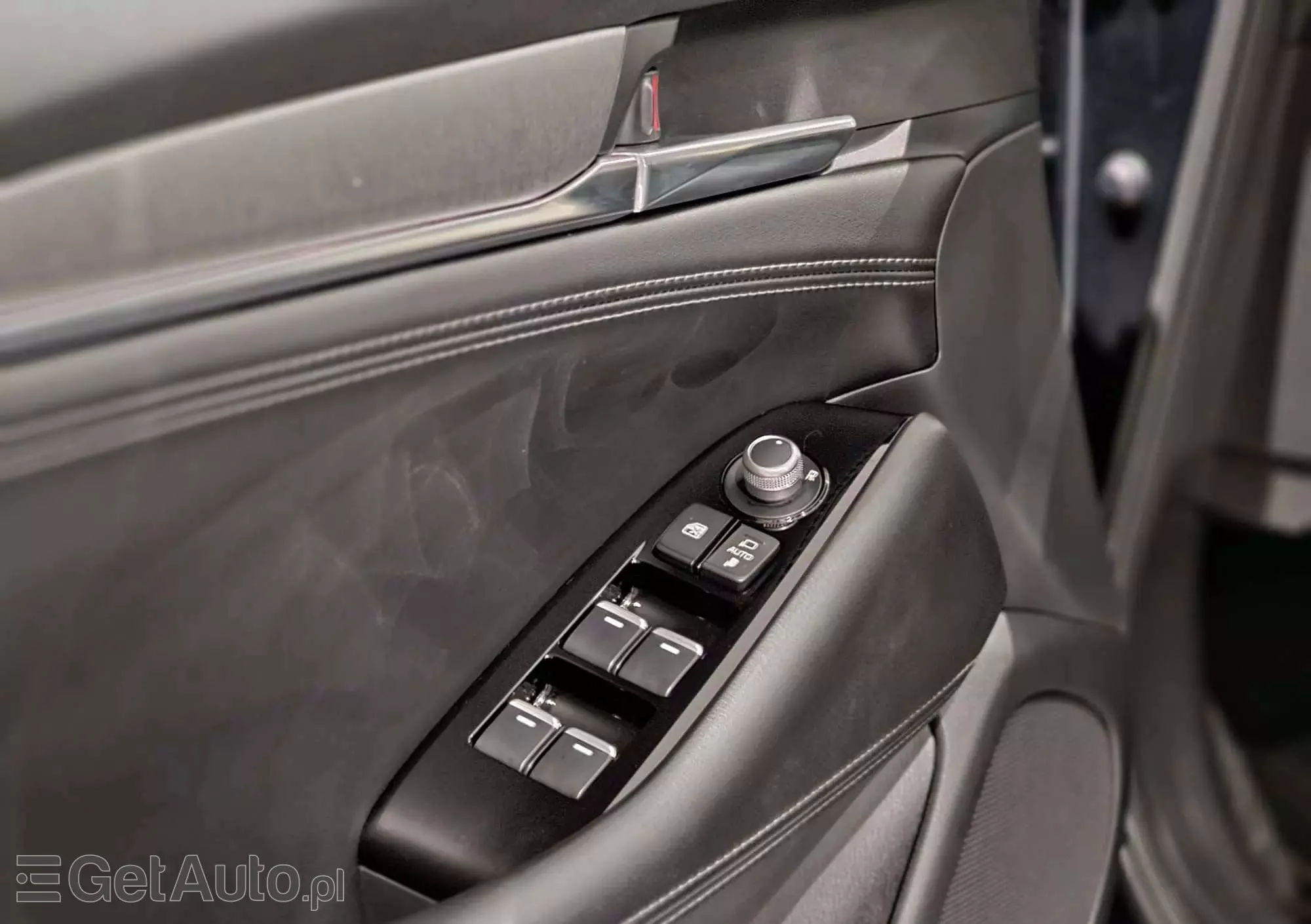 MAZDA 6 2.0 Center-Line