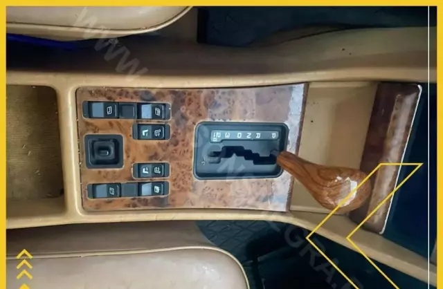 MERCEDES-BENZ  380 SEC 