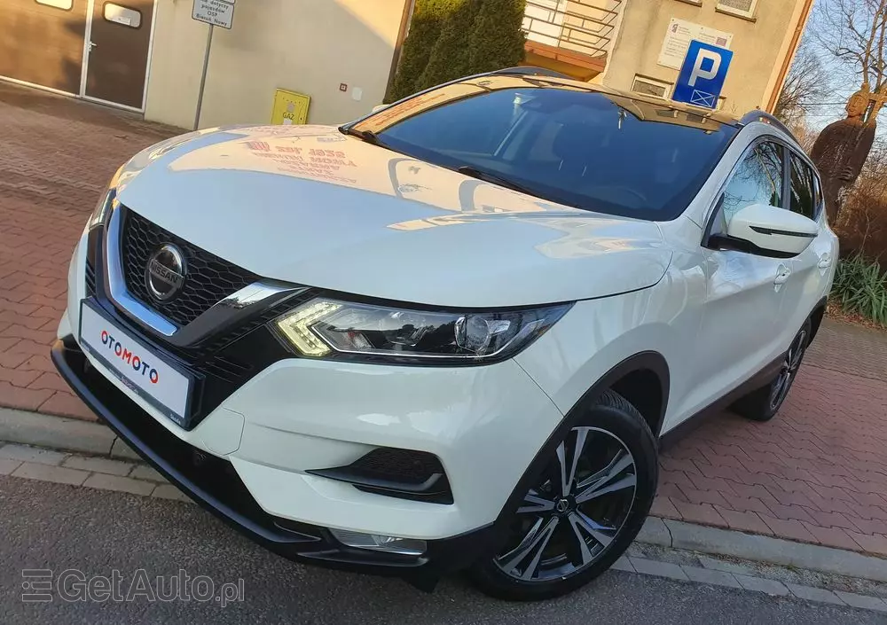 NISSAN Qashqai 1.3 DIG-T N-Connecta
