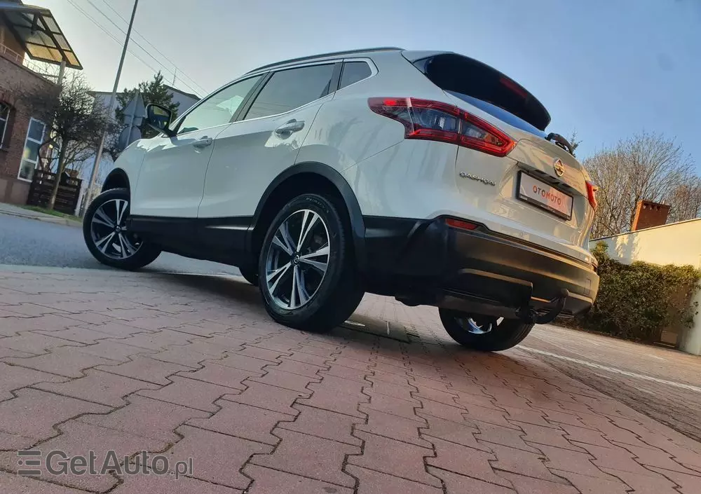 NISSAN Qashqai 1.3 DIG-T N-Connecta