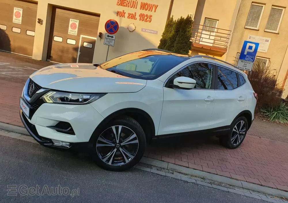 NISSAN Qashqai 1.3 DIG-T N-Connecta