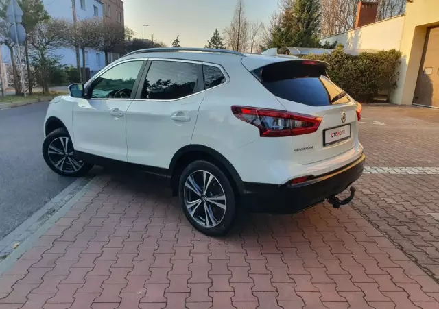 NISSAN Qashqai 1.3 DIG-T N-Connecta