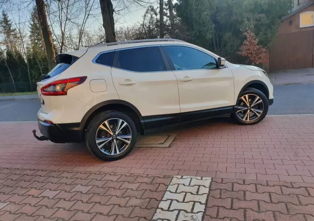 NISSAN Qashqai 1.3 DIG-T N-Connecta