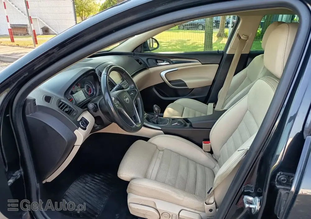 OPEL Insignia 