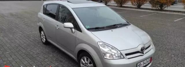 TOYOTA Corolla Verso 