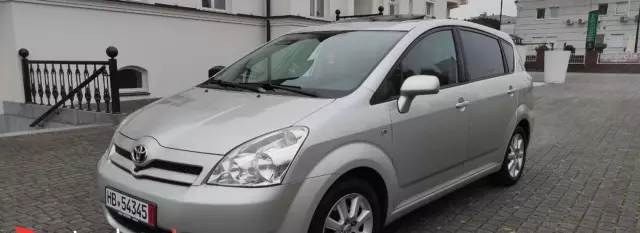 TOYOTA Corolla Verso 