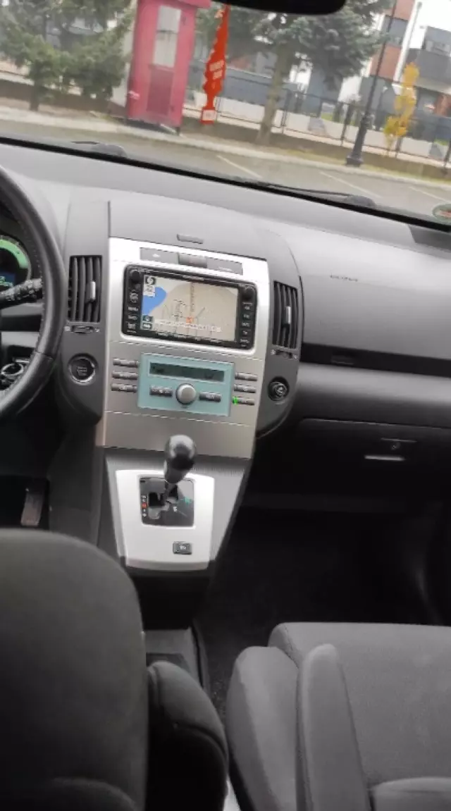 TOYOTA Corolla Verso 