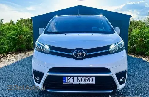 TOYOTA Proace 