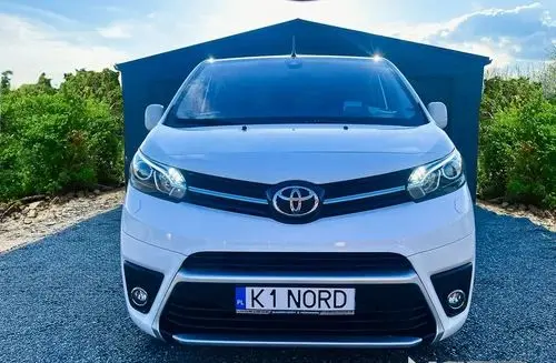 TOYOTA Proace 