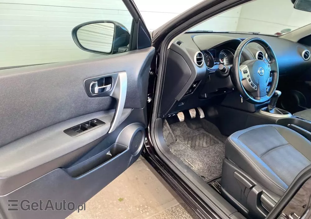 NISSAN Qashqai 1.6 Tekna