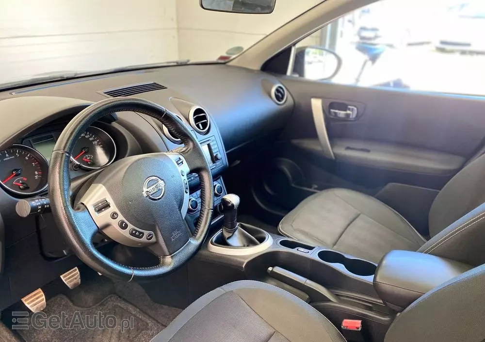 NISSAN Qashqai 1.6 Tekna