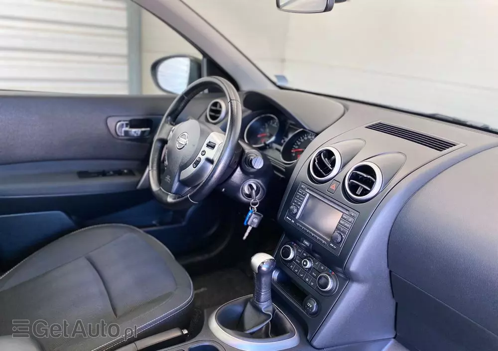 NISSAN Qashqai 1.6 Tekna