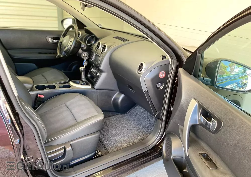 NISSAN Qashqai 1.6 Tekna
