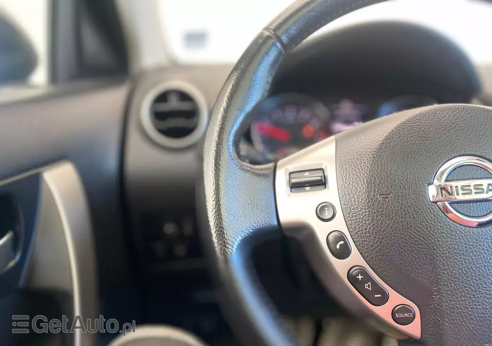 NISSAN Qashqai 1.6 Tekna