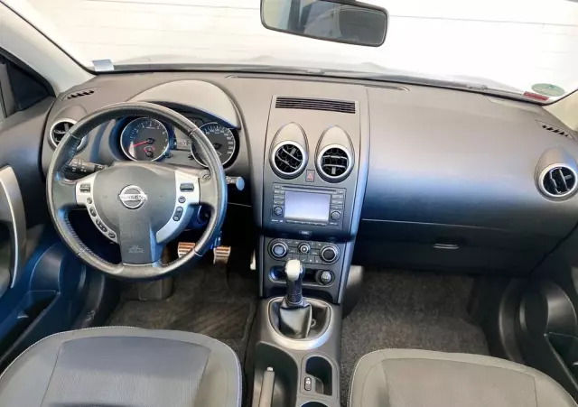 NISSAN Qashqai 1.6 Tekna