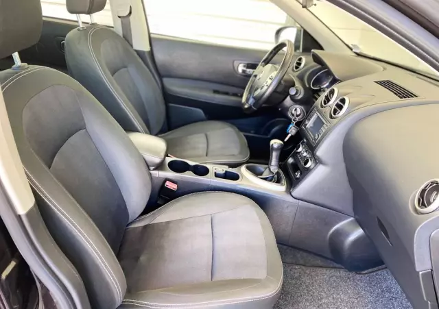 NISSAN Qashqai 1.6 Tekna