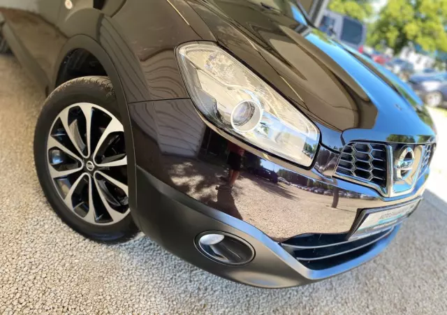 NISSAN Qashqai 1.6 Tekna