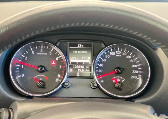 NISSAN Qashqai 1.6 Tekna