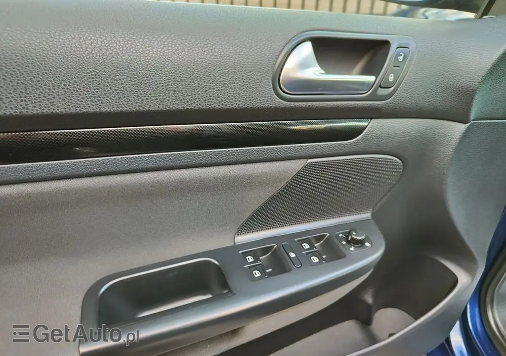 VOLKSWAGEN Golf VI 2.0 TDI Comfortline